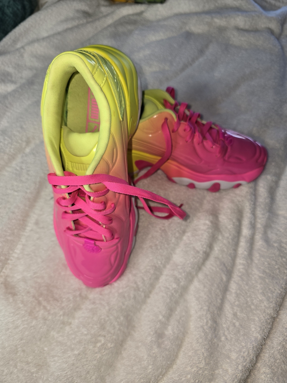 Puma Vibrant Pink & Neon Yellow Gradient Sneakers Size 7.5US